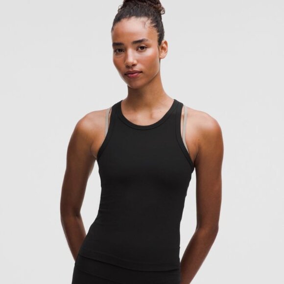 EUC Size 4 lululemon Align™ Waist-Length Racerback Tank Top in Black - Picture 1 of 3